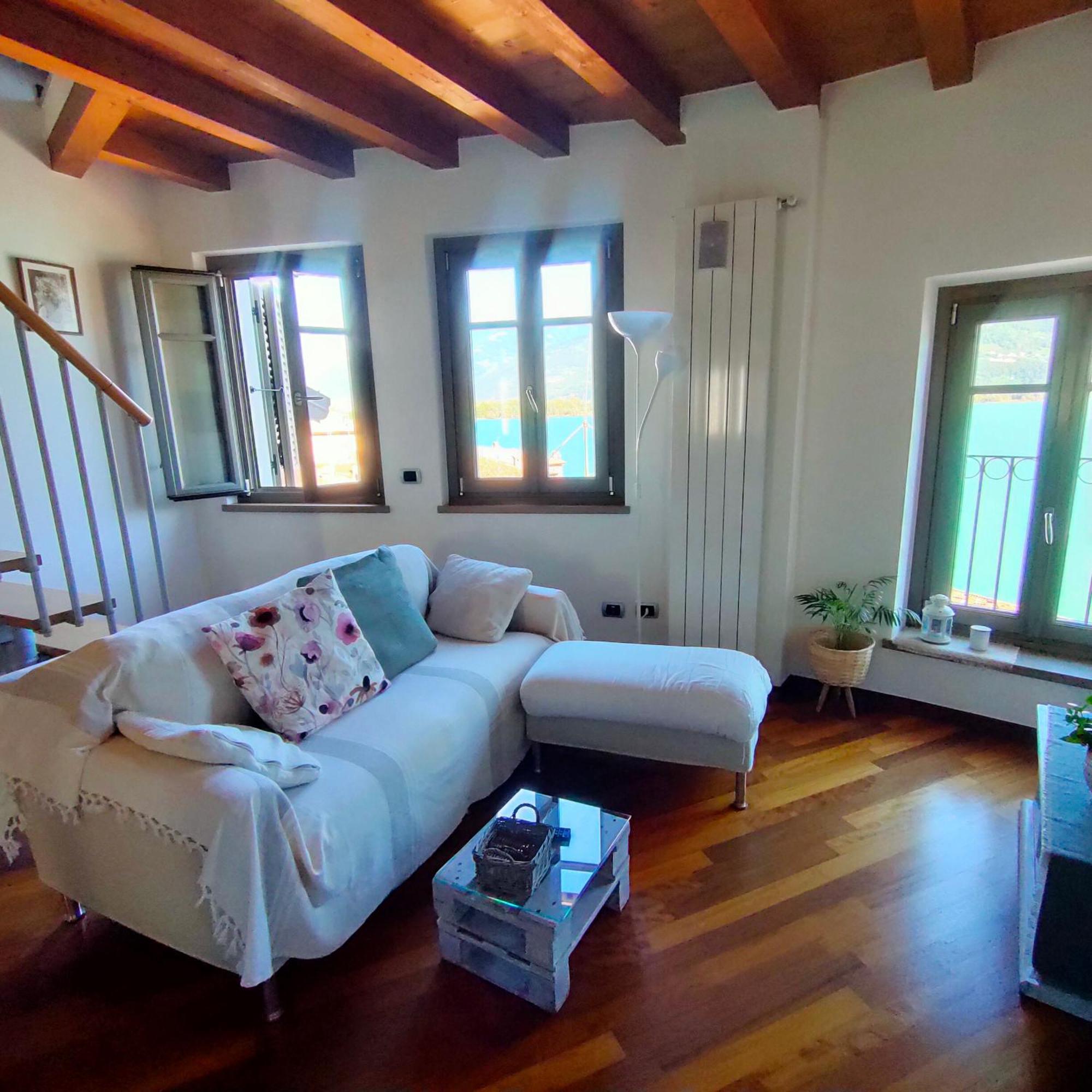 Casa Marina Apartment Lovere Bagian luar foto